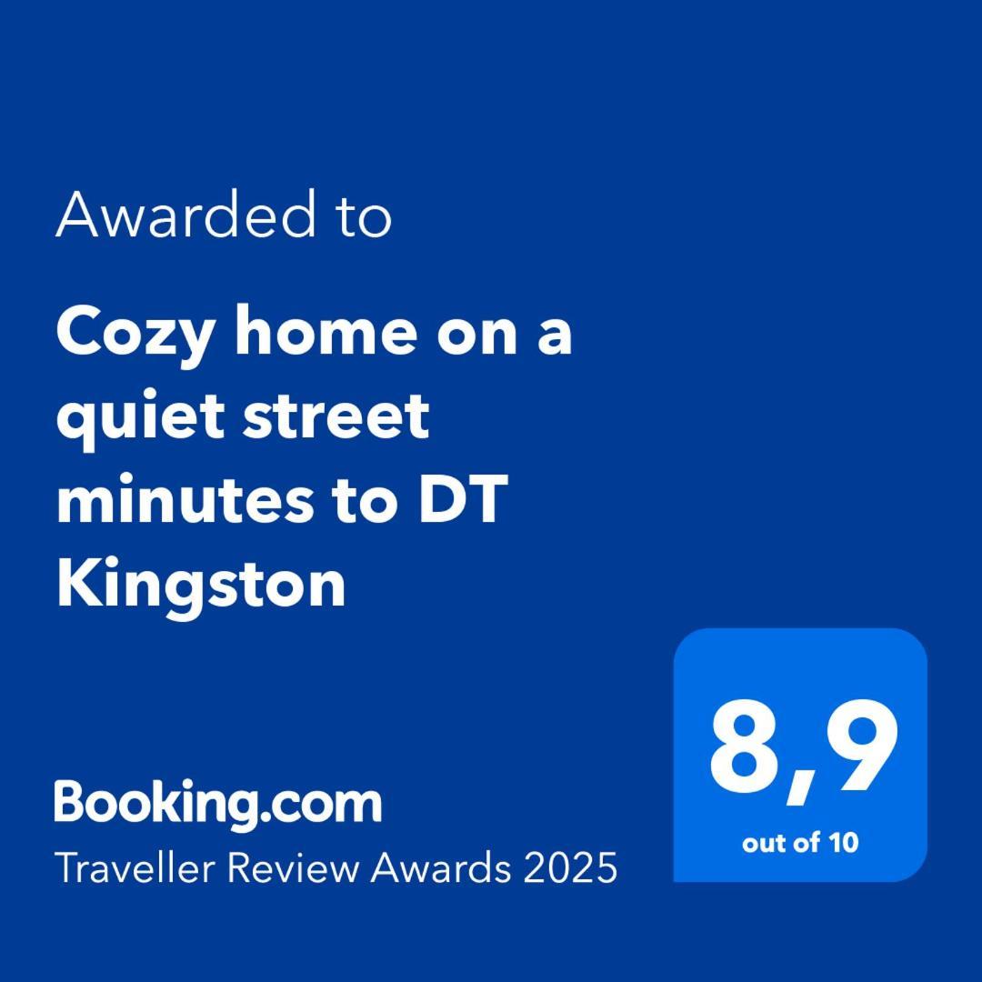 Cozy Home On A Quiet Street Minutes To Dt Kingston Ngoại thất bức ảnh